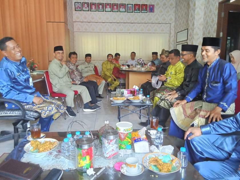 Sambut HUT RI Ke-81, Kemenag Riau Siapkan Nikah Masal di Kanwil Pekanbaru, Peserta Dapat Voucher Hotel