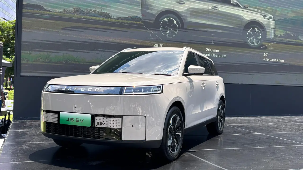 Harga JAECOO J5 EV Agustus 2026: Selisih Rp30 Juta, Ini Beda Varian Standard dan Premium