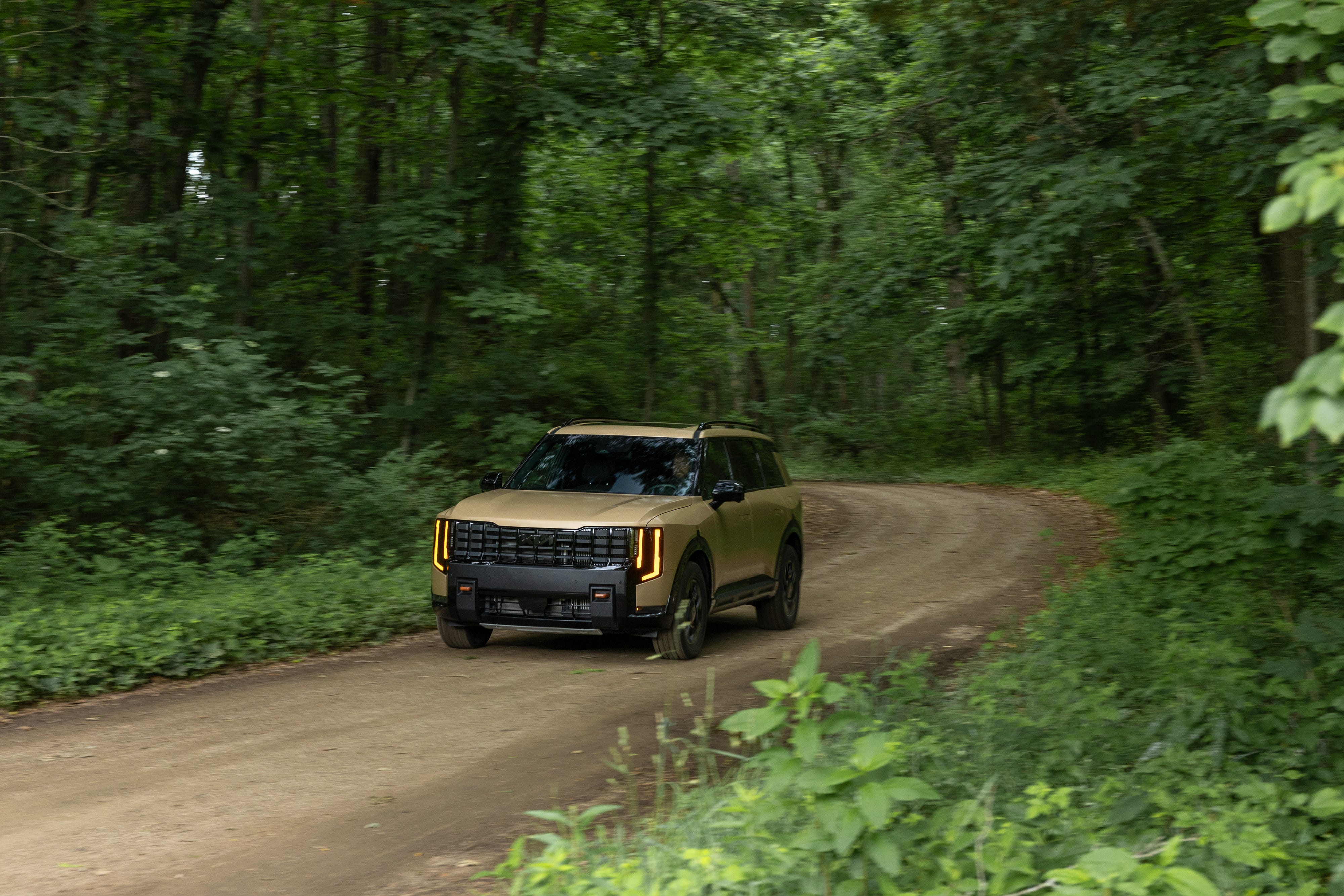 Kia Telluride X-Pro 2027: SUV Tiga Baris yang Makin Garang, Tapi Siapkan Dompet Lebih Tebal