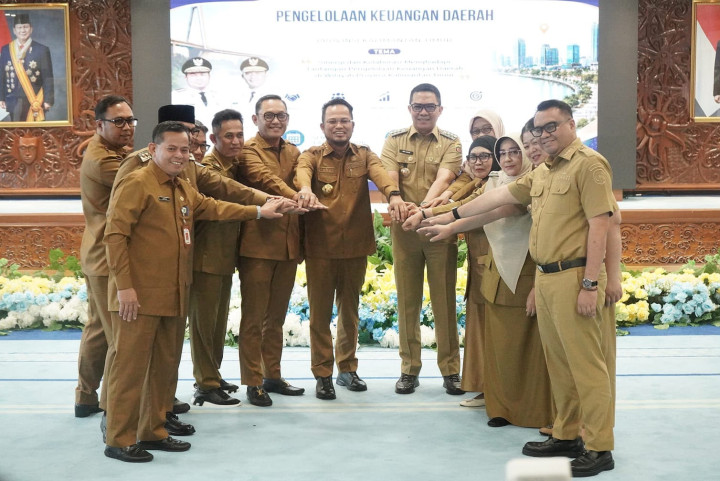 APBD Kaltim 2027 Diproyeksi Turun ke Rp 12,1 Triliun, Gubernur Rudy Ajak 10 Kepala Daerah Lobi Kemenkeu soal Dana Transfer