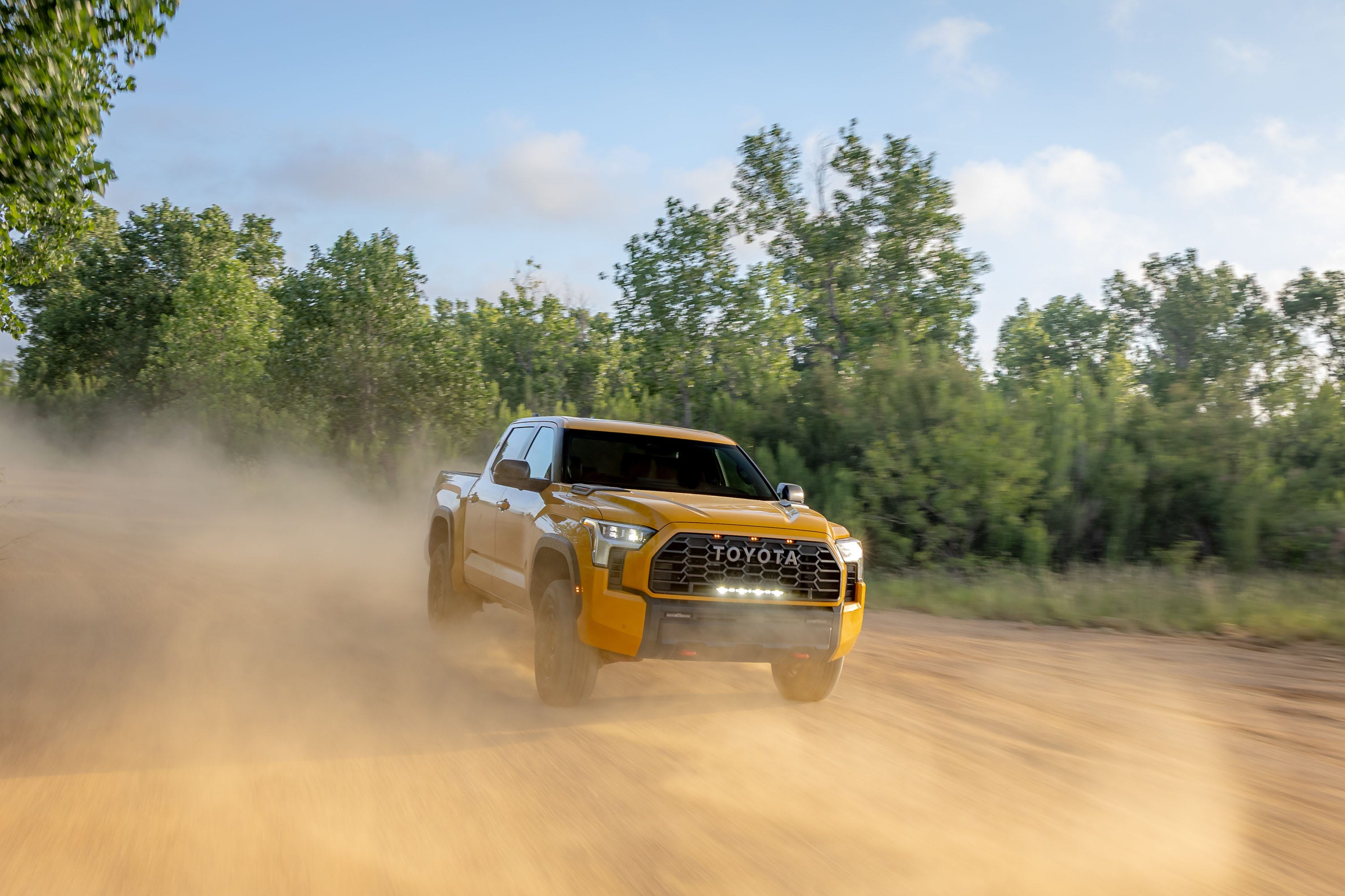 2027 Toyota Tundra Hybrid TRD Pro: Warna Honeycomb Baru, Tampil Lebih Berani di Kelasnya