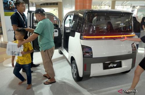 Insentif Baterai NMC Jadi Prioritas, Bahlil: Mobil Listrik Jarak Jauh Masih Andalkan Nikel