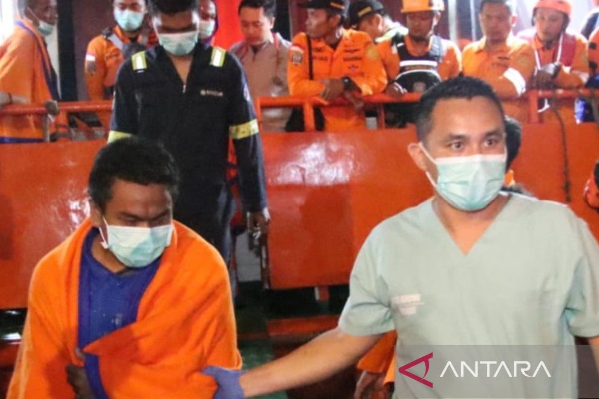 10 Korban Kebakaran KMP Mutiara Sentosa II Dievakuasi ke Sumenep, 4 Masih Dirawat di RSI Garam Kalianget