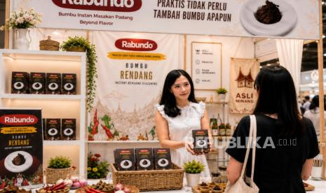 Resep Masakan Padang Kini Bisa Dibawa Pulang: Rabundo, Bumbu Instan Asli Minang yang Didukung BRI, Tembus Pasar Nasional