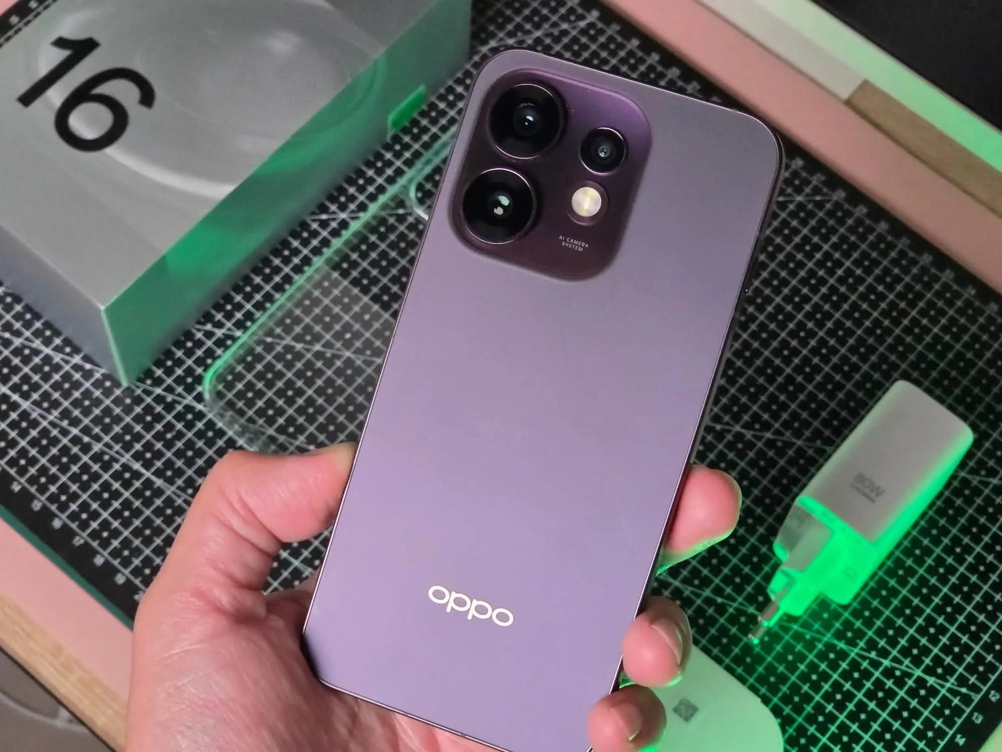 Review OPPO Reno16 5G: Compact Premium dengan Baterai 6700mAh, tapi Kamera Tele-nya Bukan untuk Semua Orang