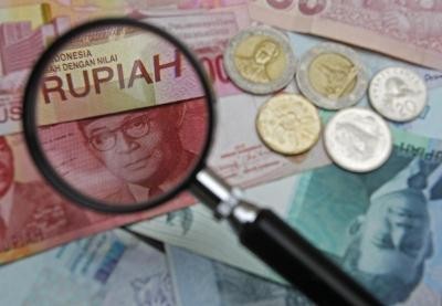 Rupiah Tembus Rp17.947 di Sesi I, Pasar Nantikan Sinyal PDB Kuartal II-2026