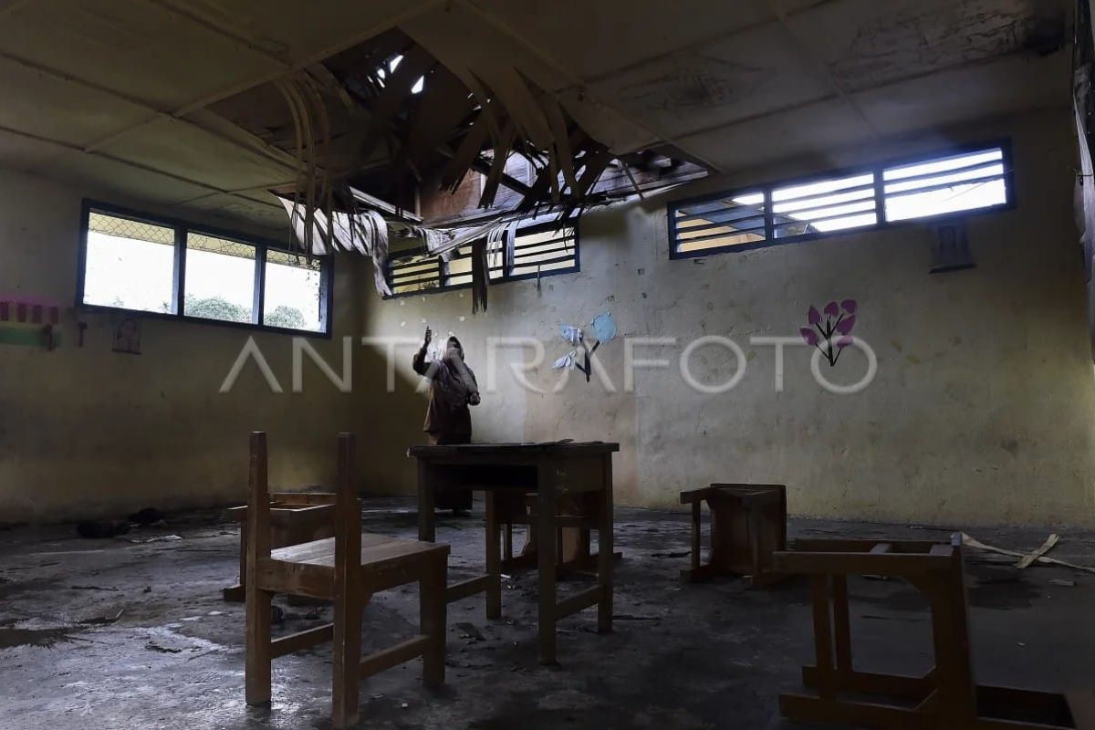 68 Siswa SDN 196/III Sekungkung Kerinci Terpaksa Belajar di 4 Ruang Kelas, Dua Ruang Lain Rusak Parah