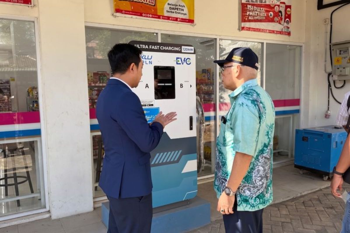 PLN UID Jawa Timur Resmikan SPKLU 120 kW di Kampus UMM, Mahasiswa Bisa Isi Daya Motor dan Mobil Listrik
