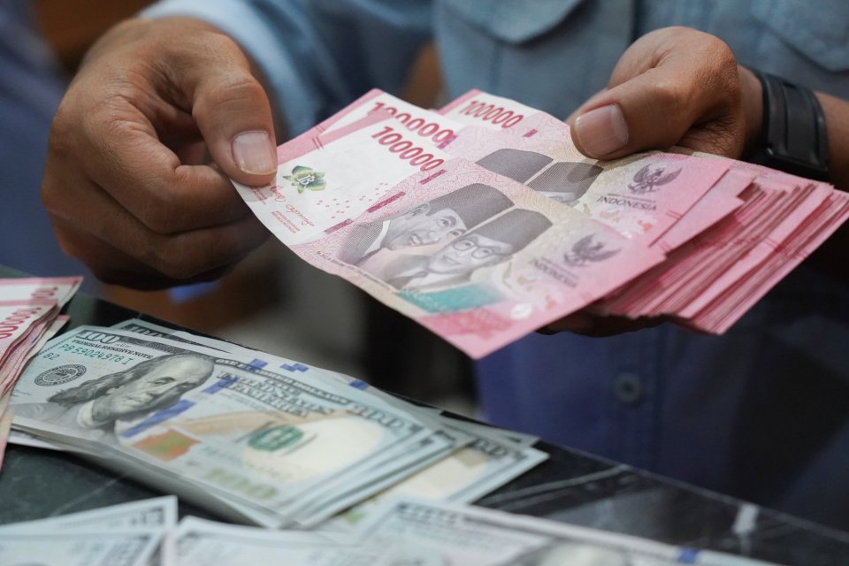 Rupiah Tembus Level 17.946 per Dolar AS, Data Tenaga Kerja AS dan Peluang Gencatan Senjata Jadi Pemicu