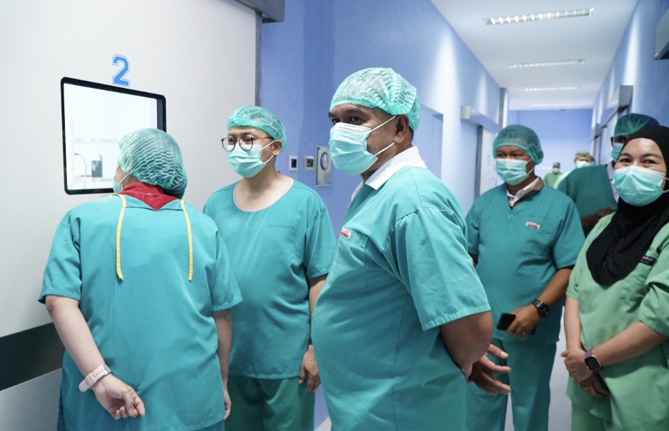 31 Pasien di Tidore Jalani Operasi Katarak Gratis, Tim Dokter UGM Siapkan Transplantasi Kornea