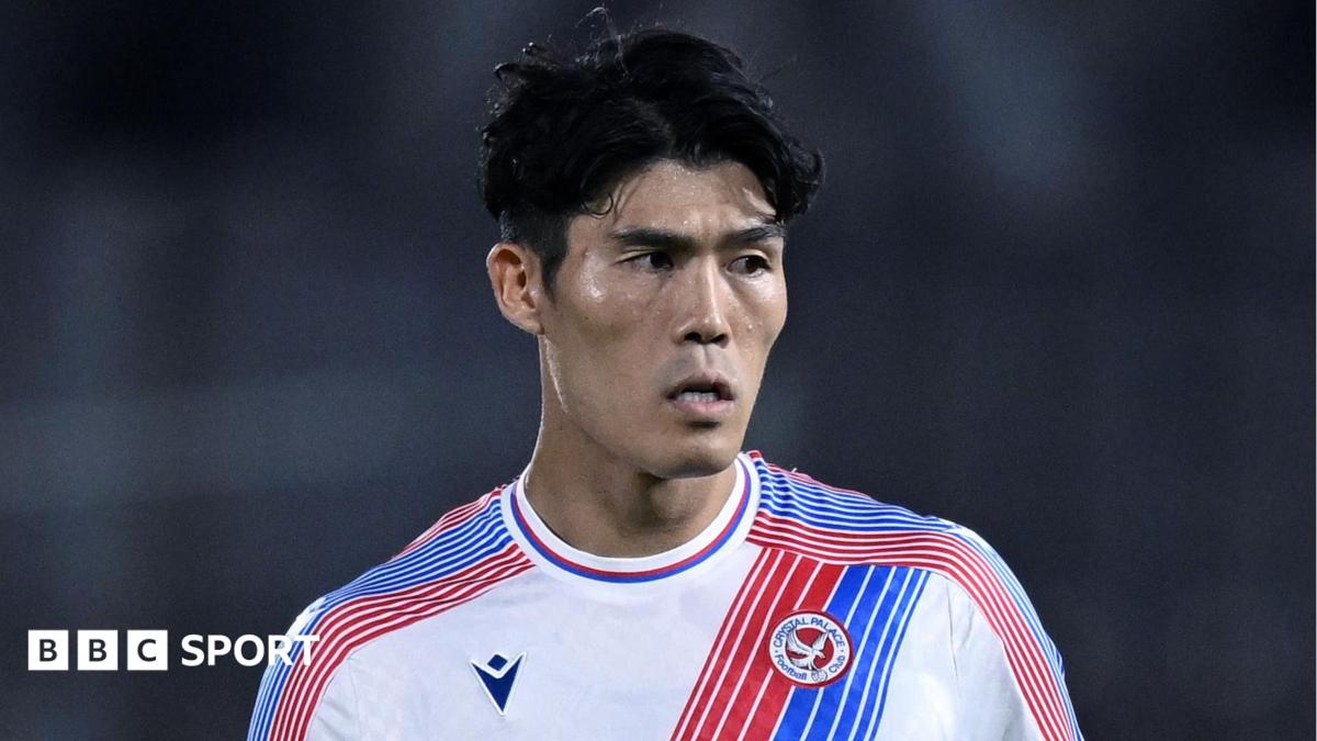Crystal Palace Kian Dekat Rekrut Takehiro Tomiyasu, Buru Solly March di Bursa Transfer