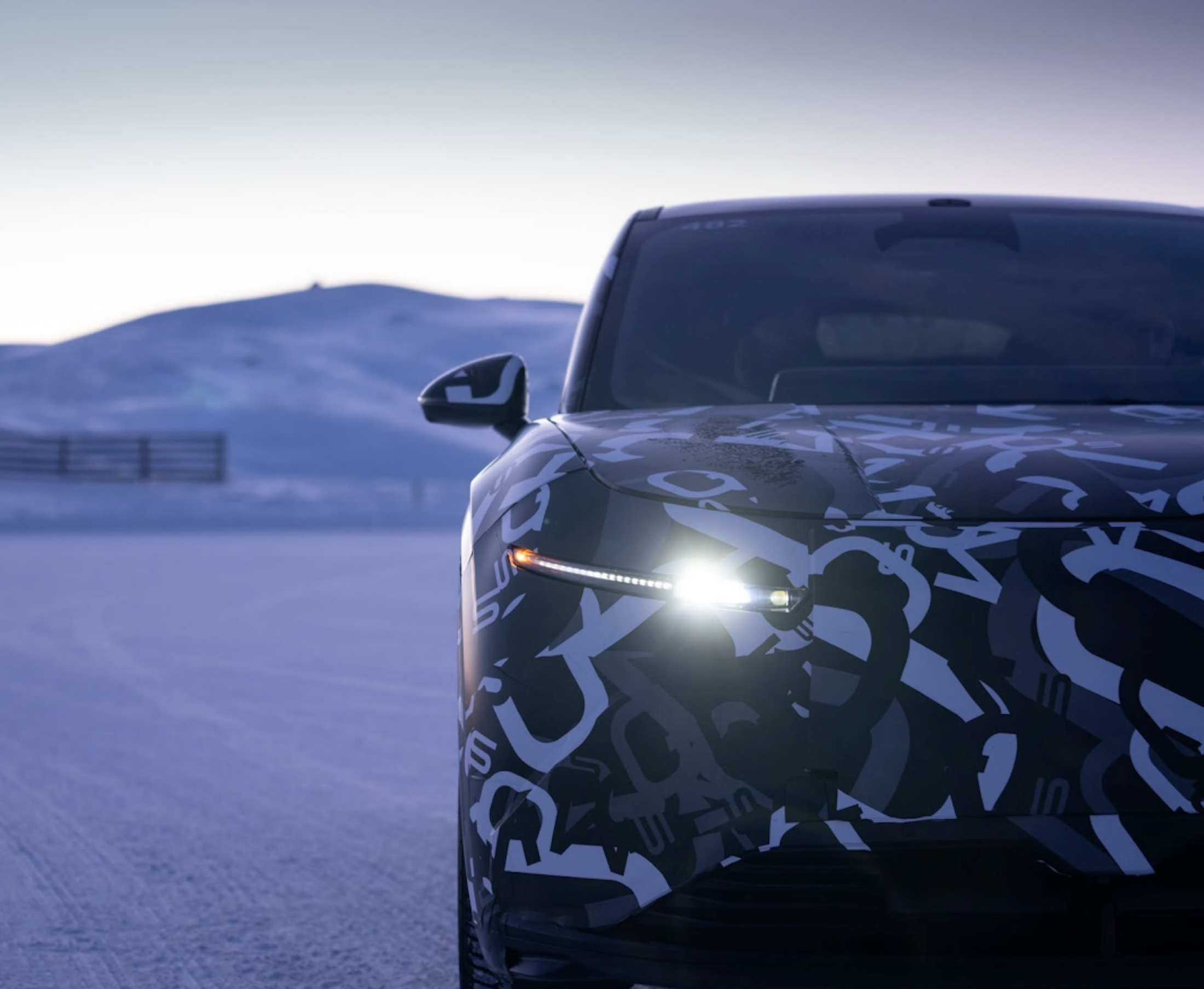 Lucid Gravity Sapphire Siap Meluncur dengan Tiga Motor Listrik, SUV Cosmos Mundur ke 2027