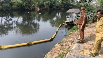DLH Kota Bekasi Temukan Tujuh Parameter Air Kali Bekasi Melampaui Baku Mutu, Sumber Pencemaran Diduga dari Kabupaten Bogor