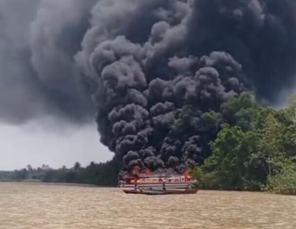 Speedboat Sekatak Ekspres Terbakar di Perairan Salimbatu, Rute Tanjung Selor-Tarakan Sempat Terganggu