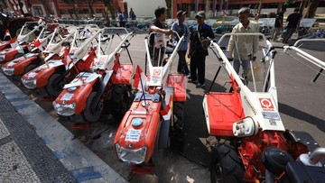 216 Mesin Pertanian Bantuan Pemerintah Tiba di Kediri, Petani Tak Lagi Andalkan Tenaga Manual