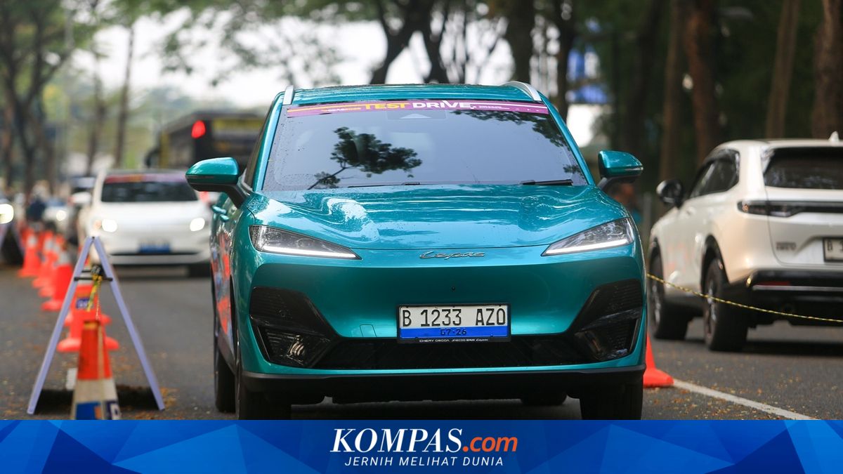 Test Drive Lepas E4 EV dan L8 PHEV Tembus 550 Pengunjung di Akhir Pekan Pertama GIIAS 2026