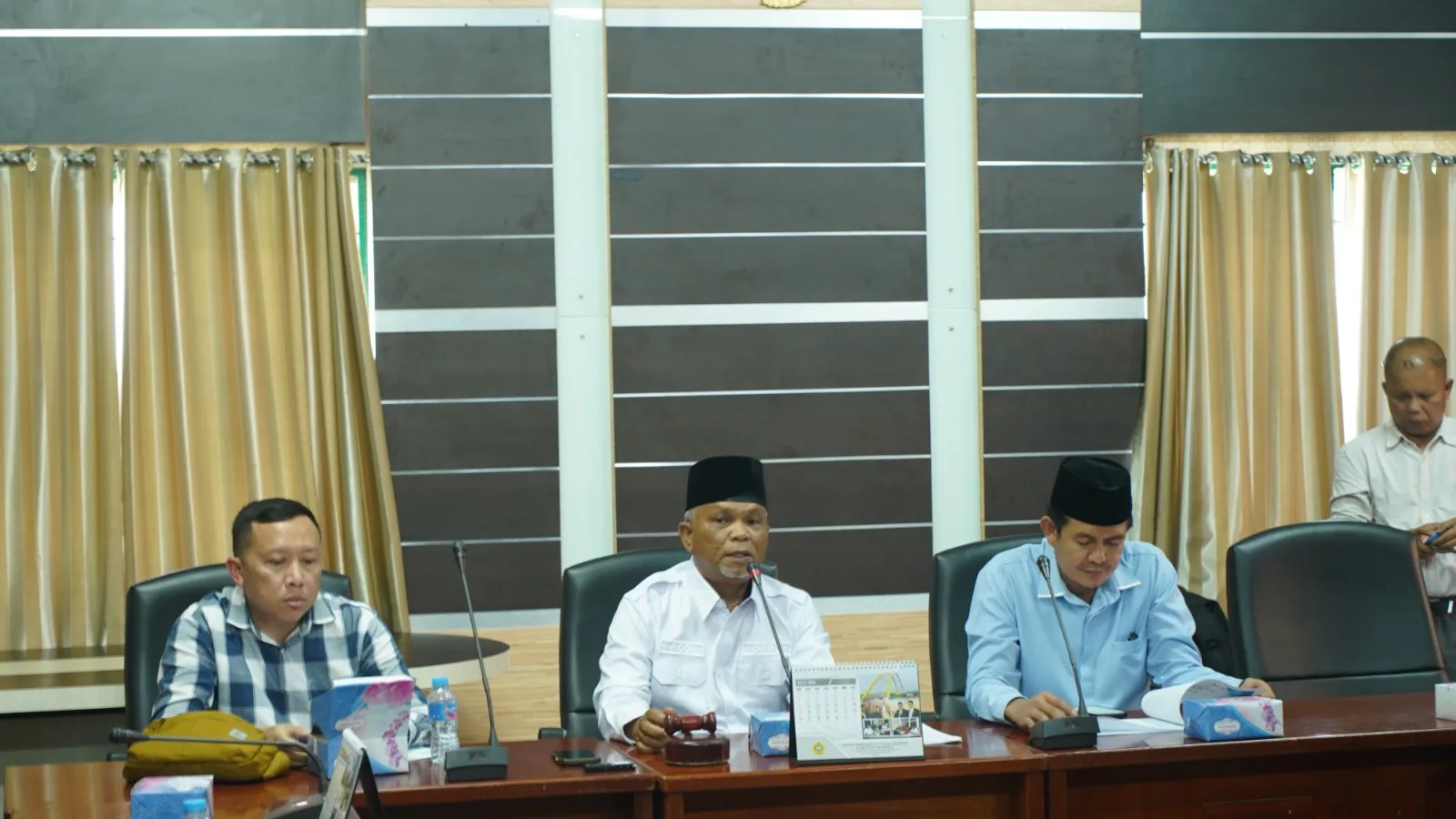 Komisi II DPRD Karimun Minta Perumda Segera Benahi Area Dagang Ayam di Pasar Puan Maimun