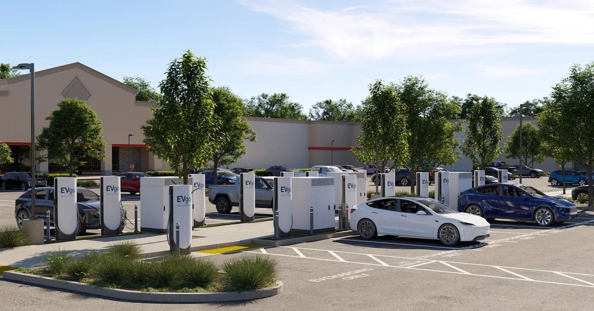 EVgo Pasang Supercharger Tesla V4 di Jaringannya Sendiri, Label Tetap EVgo