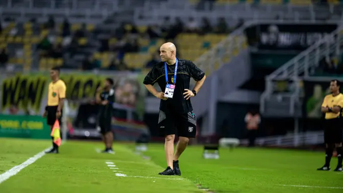 Bernardo Tavares Sebut Persib Bandung Lebih Diunggulkan di Final Piala Presiden 2026