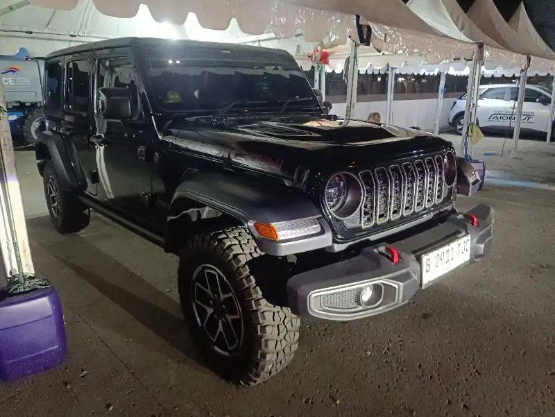 Jeep Wrangler Rubicon di GIIAS 2026: Suspensi Lebih Empuk, SPK Tembus 4 Unit di Hari Pertama