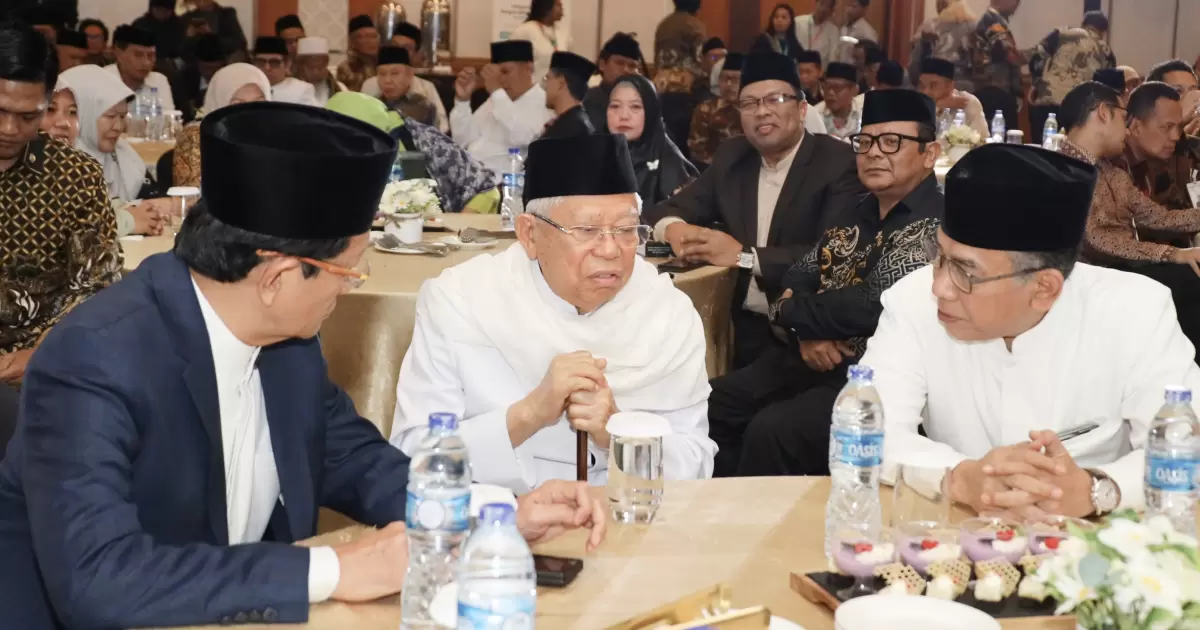 Menag Nasaruddin Umar dan Ketum PBNU Yahya Cholil Staquf Hadiri Peluncuran Buku Pemikiran KH Ma'ruf Amin Jelang Muktamar NU ke-35