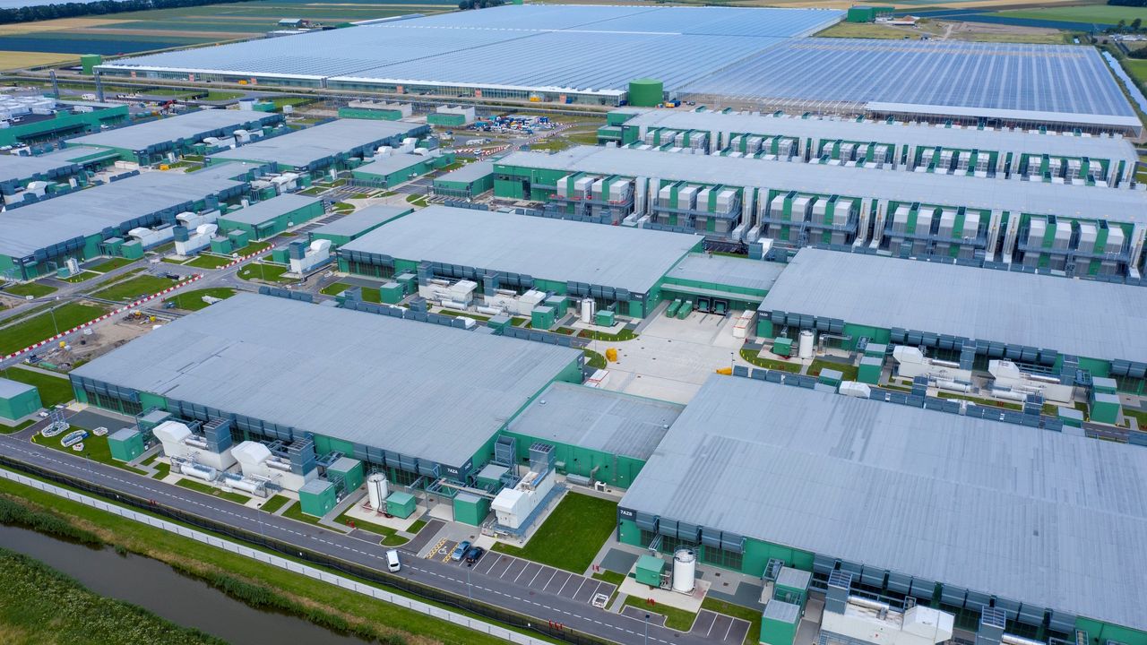 Keluarga Petani Kentucky Tolak Tawaran Rp 416 Miliar untuk Ubah Lahan Jadi Pusat Data AI