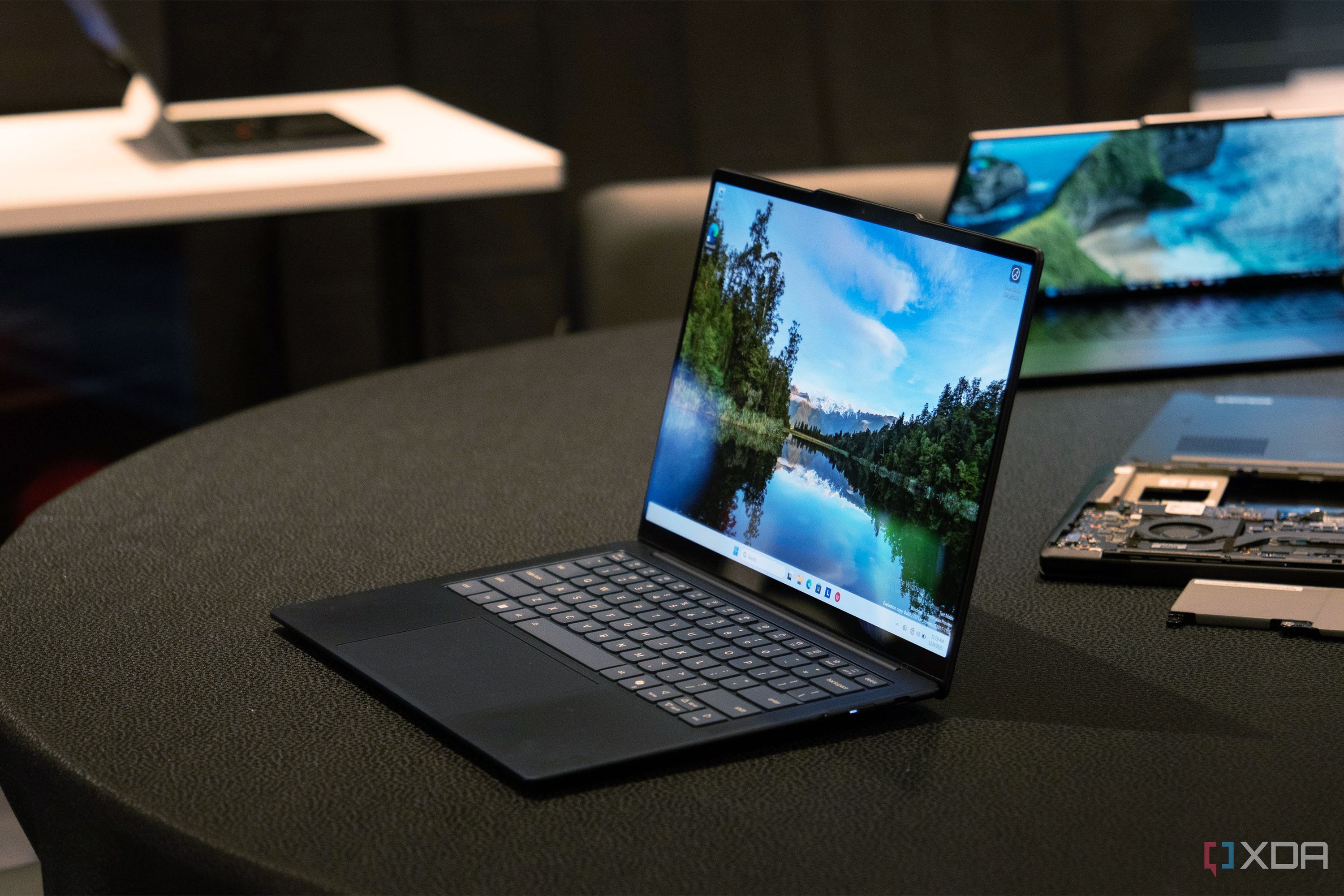 Lenovo Yoga Slim 7x Turun Harga Jadi Rp 13 Jutaan, Layar OLED dan Desain Tipis Jadi Andalan