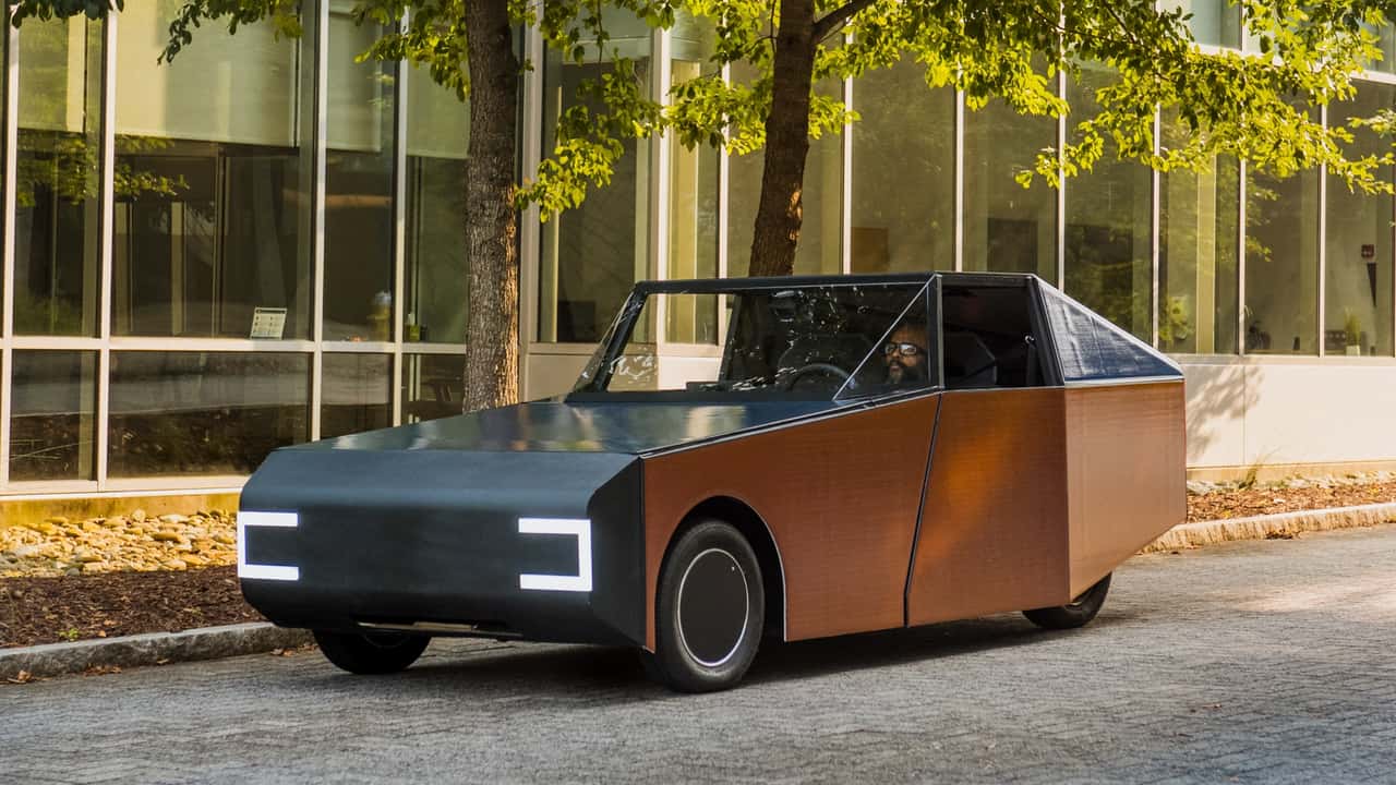 Proyek Mobil Listrik Tenaga Surya Clemson untuk BMW: Sekilas Mirip Sepatu Karton, tapi Teknisnya Cerdas