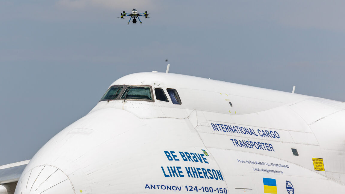 Drone Bermuatan Bahan Peledak Semtex Terbang di Dekat Pesawat Kargo Ukraina di Bandara Leipzig, Polisi Jerman Berhasil Menjinakkannya