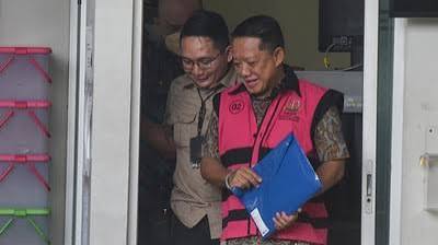 Febrie Adriansyah Diperiksa Tim 9 Kejagung Pakai Rompi Tahanan Pink, Tersangka Kasus Asabri dan TPPU