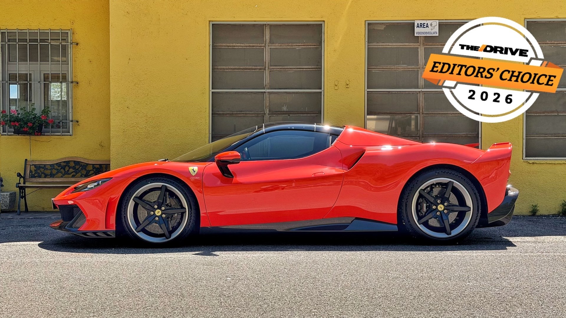 Test Drive Ferrari 296 Speciale Aperta 2026: 869 HP, Bobot Turun 132 Pon, dan Karakter Paling Liar dari Maranello