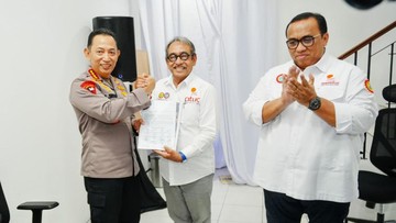 Kapolri Listyo Sigit Temui KBPBI Bahas RUU Ketenagakerjaan, Andi Gani Sebut Dialog Perkuat Komunikasi Pemerintah dan Buruh