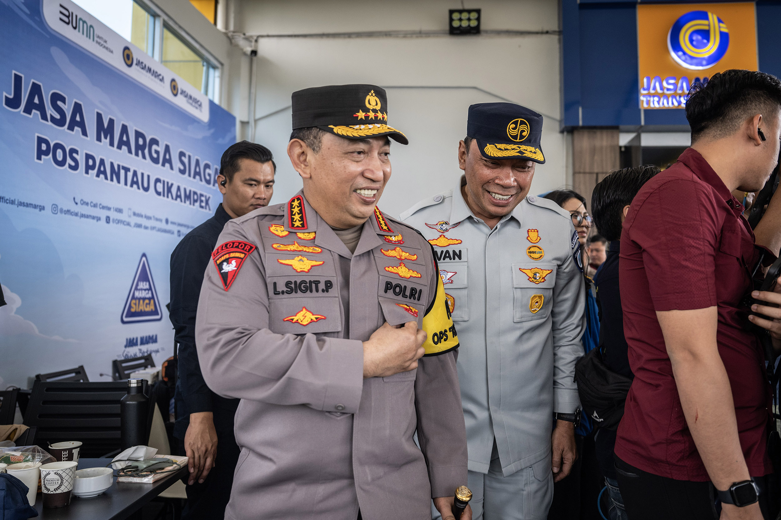 Analis Nilai Prabowo Pertahankan Listyo Sigit demi Stabilitas Politik Nasional
