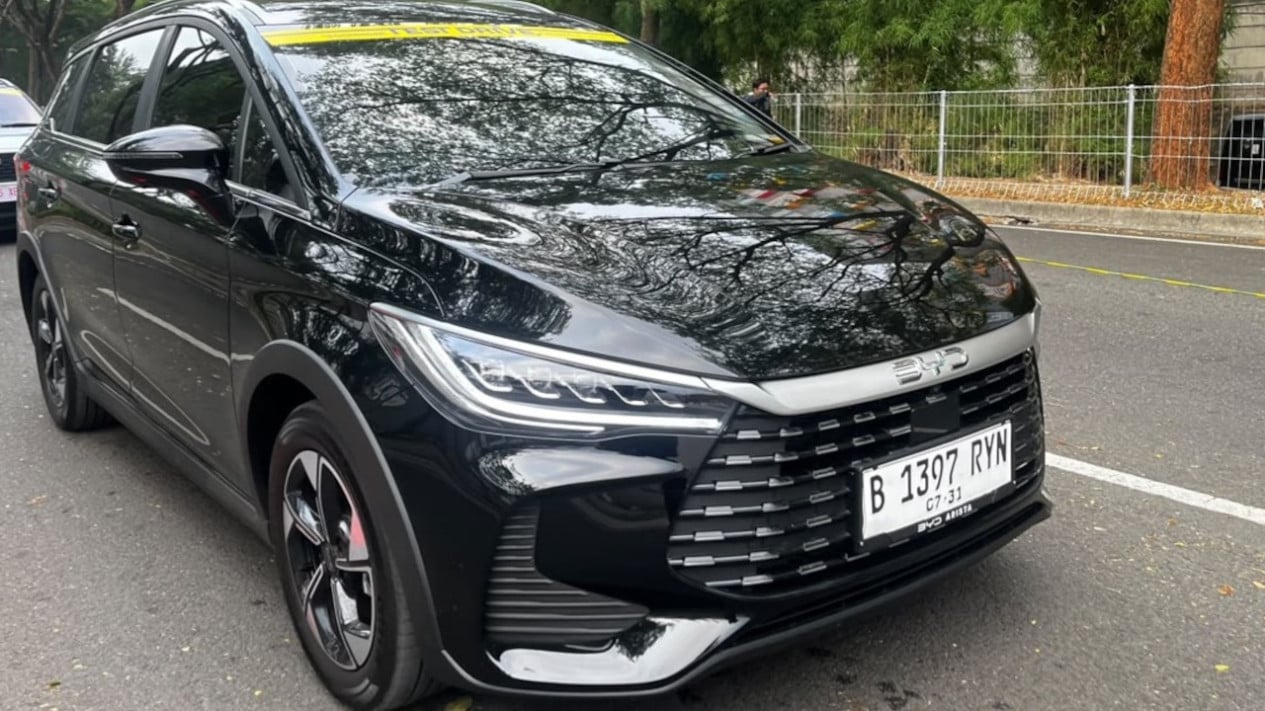 BYD M6 DM Klaim Konsumsi BBM 65 Km Per Liter, Ini Andalan Teknologi Dual Mode-nya