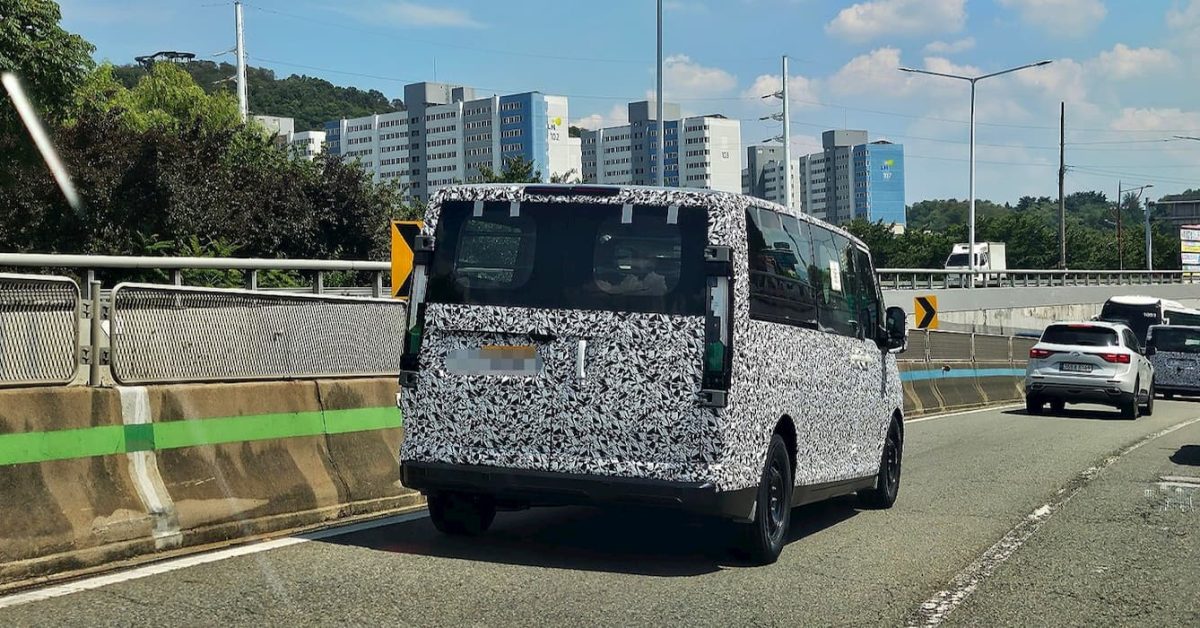 Kia PV7 Van Listrik Besar Kembali Tertangkap Kamera, Ukuran Roda dan Kabin Makin Terlihat