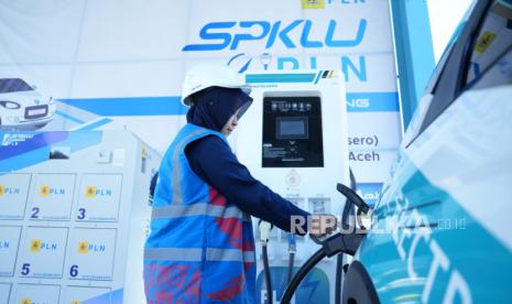 Konsumsi Listrik SPKLU Tembus 62,4 Juta kWh, PLN Percepat Perluasan Stasiun Pengisian Kendaraan Listrik