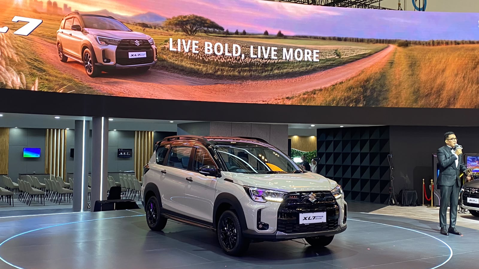 Suzuki XL7 Terbaru Meluncur di GIIAS 2026, Servis Gratis 50.000 Km Jadi Andalan