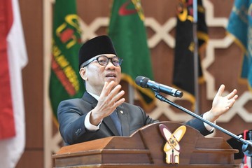 Mendes Yandri Susanto Dorong Lulusan UIN SMH Banten Aktif Ciptakan Lapangan Kerja di Desa