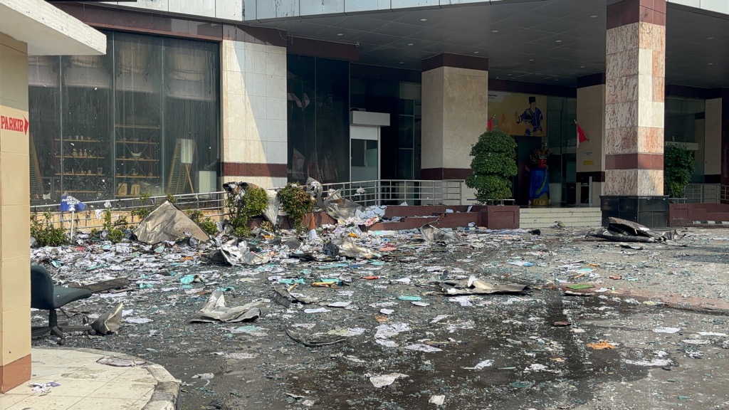 Puslabfor Polri Dikerahkan Usut Penyebab Kebakaran Gedung Bapenda DKI Jakarta