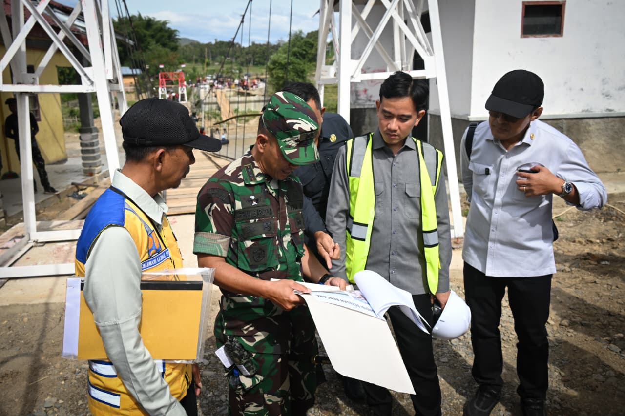 Wapres Gibran Tinjau Jembatan Kendawi di Gayo Lues, Normalisasi Sungai Dikebut Cegah Banjir Susulan