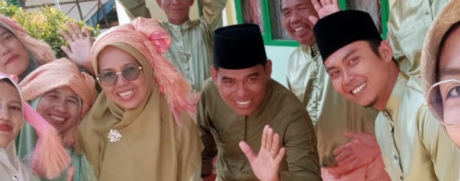 Guru MIN 4 Tebo Wajib Kenakan Teluk Belango dan Baju Kurung Selama Pekan Hari Adat Melayu Jambi