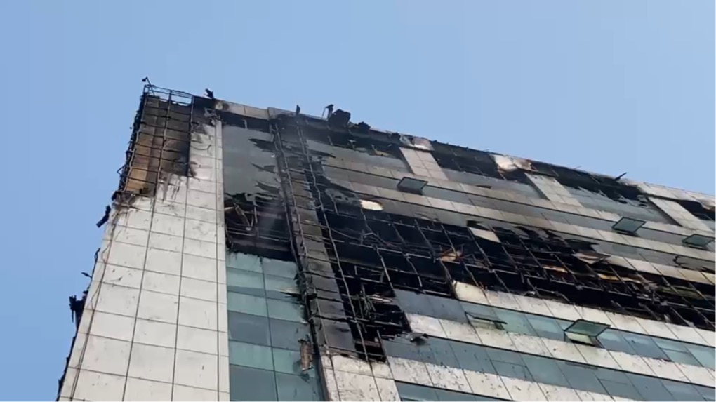 Polda Diterjunkan ke Gedung Bapenda DKI, Korban Kebakaran Masih Dirawat karena Sesak Napas