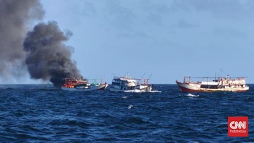 ABK Bakar Kapal Cumi di Perairan Aru, 32 Selamat dan Satu Pelaku Masih Hilang