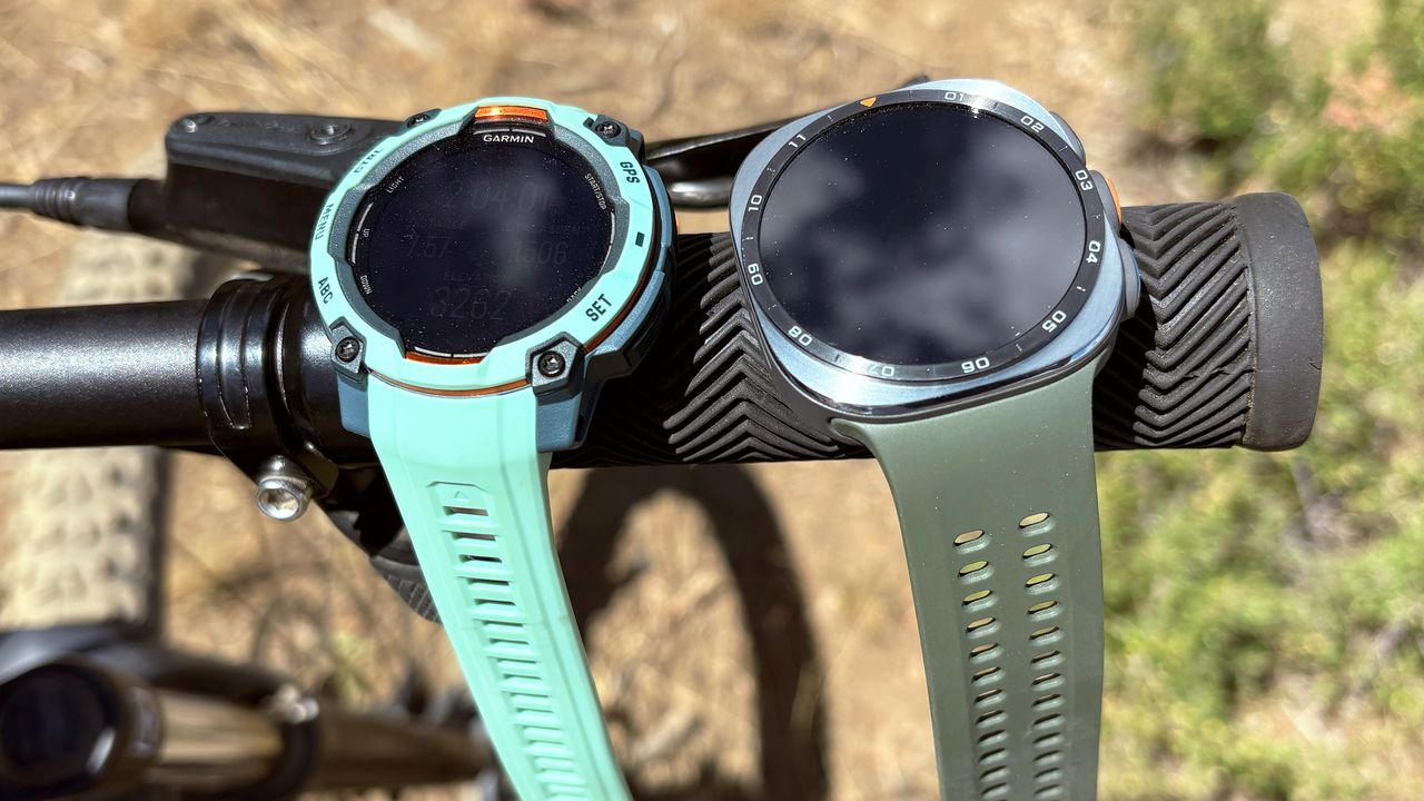 Garmin Instinct 3 vs Samsung Galaxy Watch Ultra 2 untuk E-Mountain Bike: Data Elevasi dan Kenyamanan Jadi Pembeda