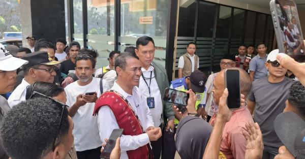 Bapanas dan Bulog Terjun ke Alor, 37.338 Keluarga Terima Bantuan Beras 30 Kg untuk Tiga Bulan