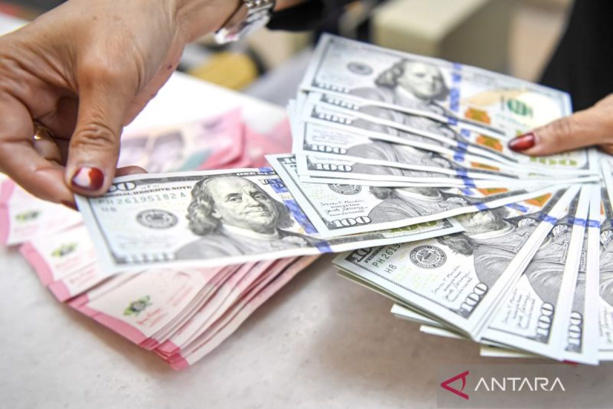 Rupiah Ditutup Menguat 0,49% ke Rp17.810 per Dolar AS, Sinyal Stabil di Tengah Tekanan Global
