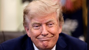 Trump Sebut Pengendara EV Idap 