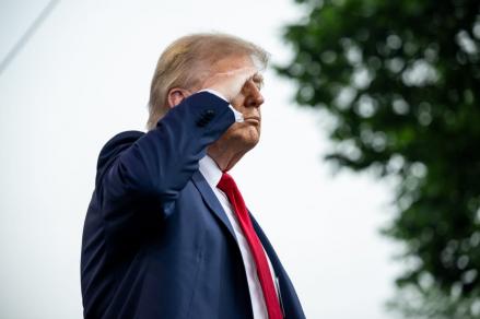 Trump Pilih Tekanan Ekonomi daripada Rudal ke Iran, Blokade Laut Jadi Senjata Utama