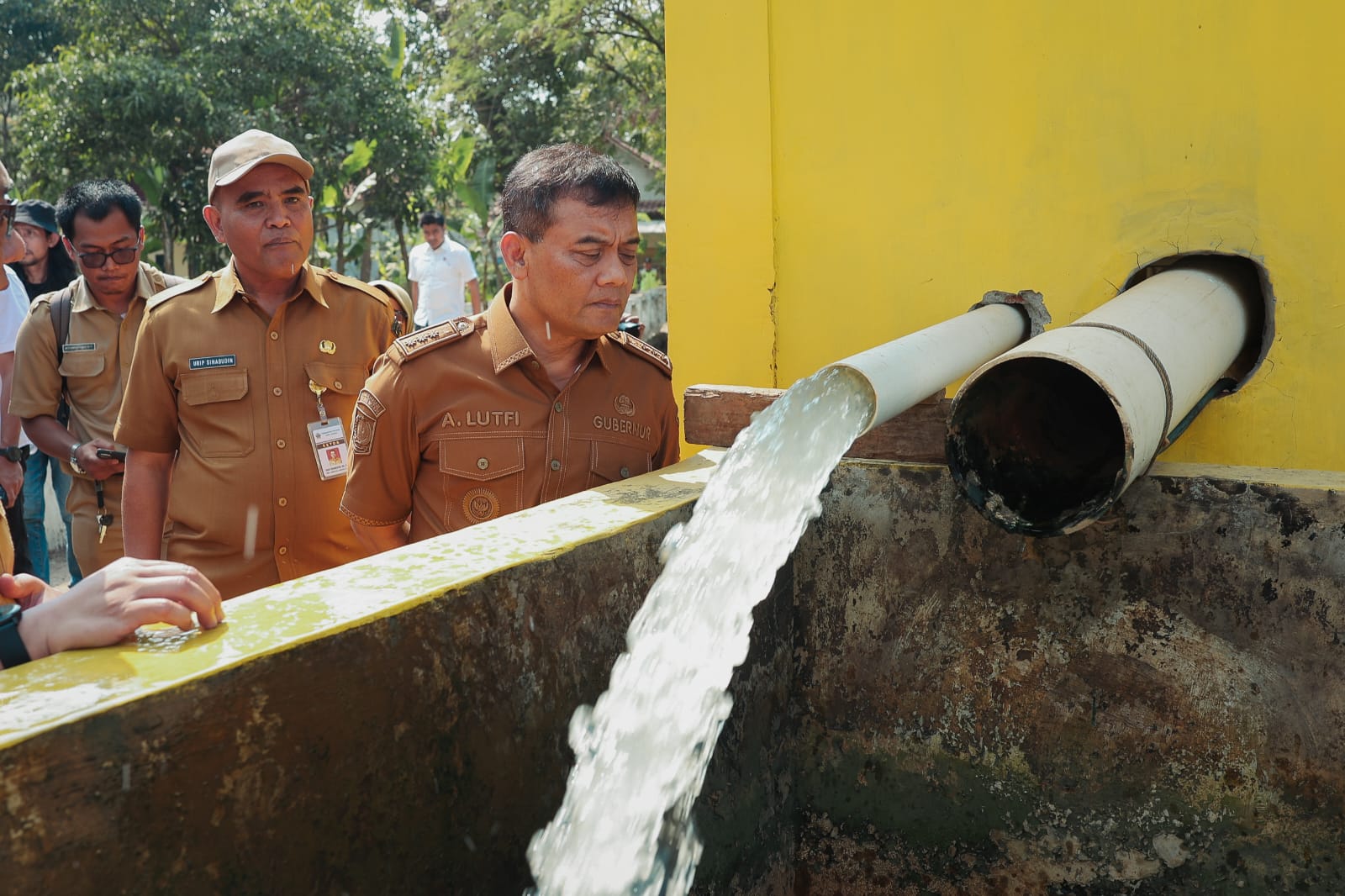 Gubernur Jawa Tengah Ahmad Luthfi Tinjau Pompa Air Tenaga Surya untuk Tekan Biaya Produksi Petani