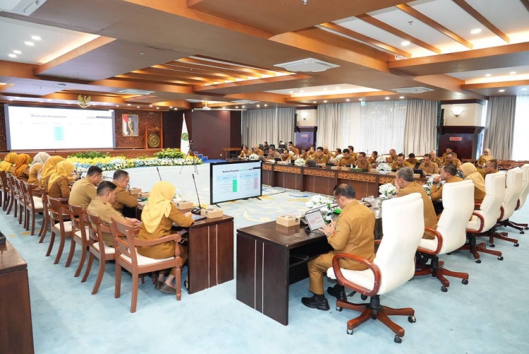 Gubernur Kaltim Rudy Mas'ud Percepat Distribusi Pangan Long Pahangai-Long Apari